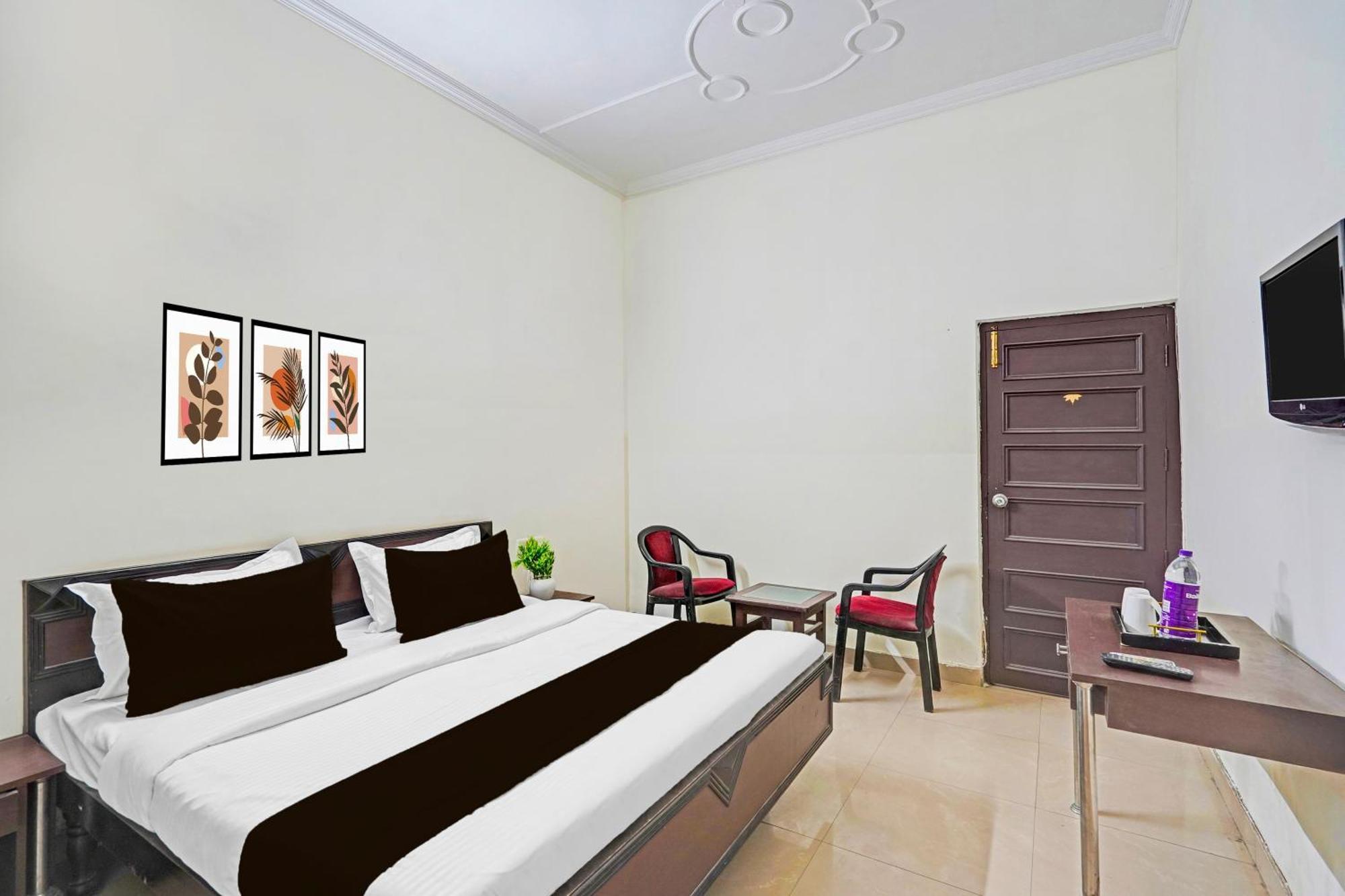 Super Collection O Race Course Dehradun Hotel Exterior photo